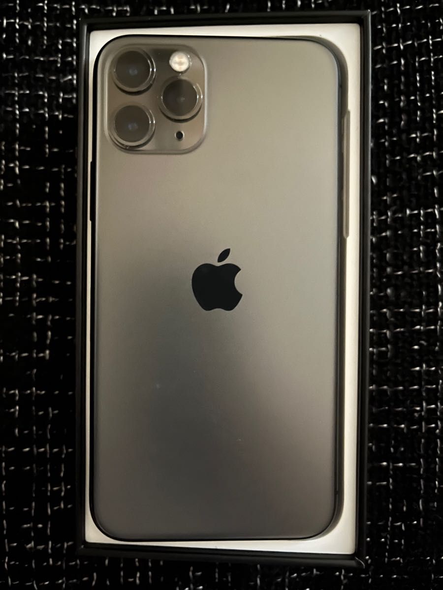 Apple iPhone  pro GB スペースグレイSIMフリー