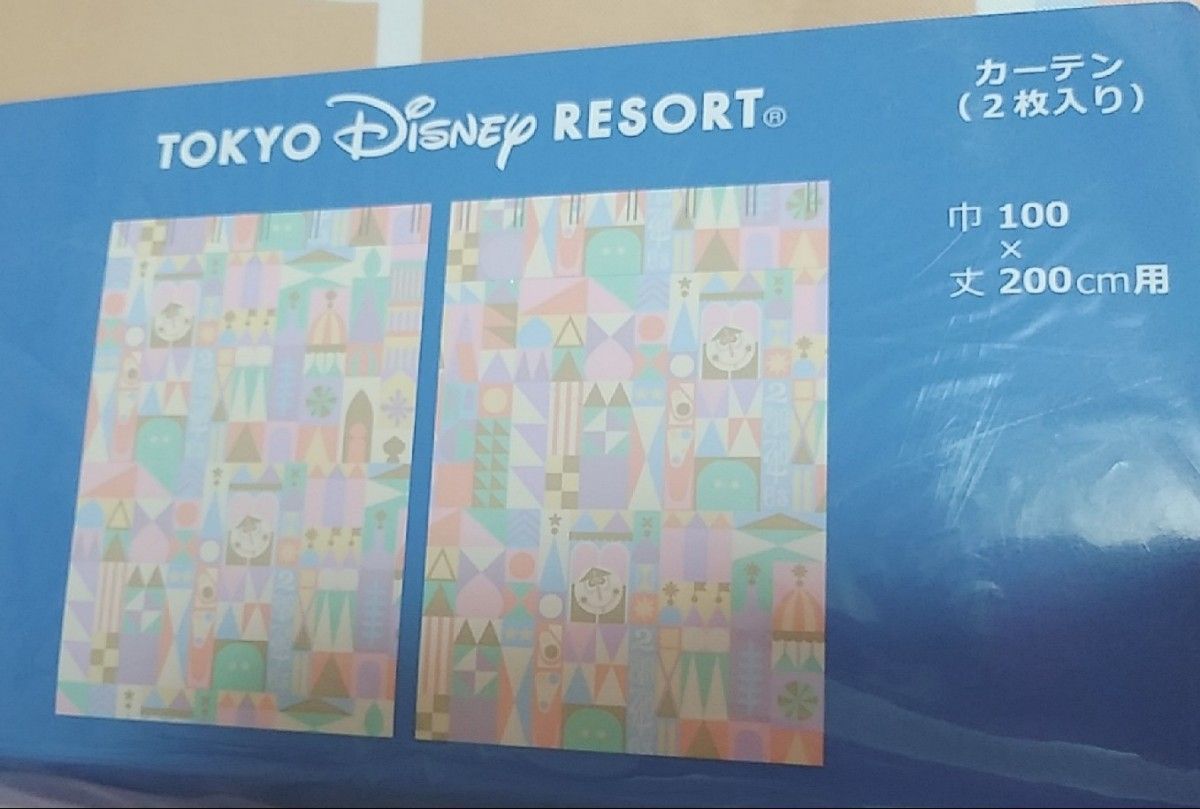 イッツアスモールワールド カーテン ディズニー 巾100㎝×丈200 イッツアスモールワールド カーテン ディズニー 巾100㎝×丈200