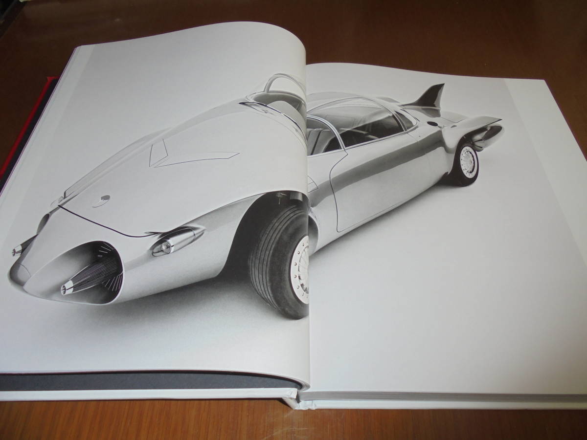 洋書アメリカ自動車文化　1950～1970　Auto America　歴史　デトロイト　黄金時代　 30 年間 (1950 年代、60 年代、70 年代) の魅力_画像4