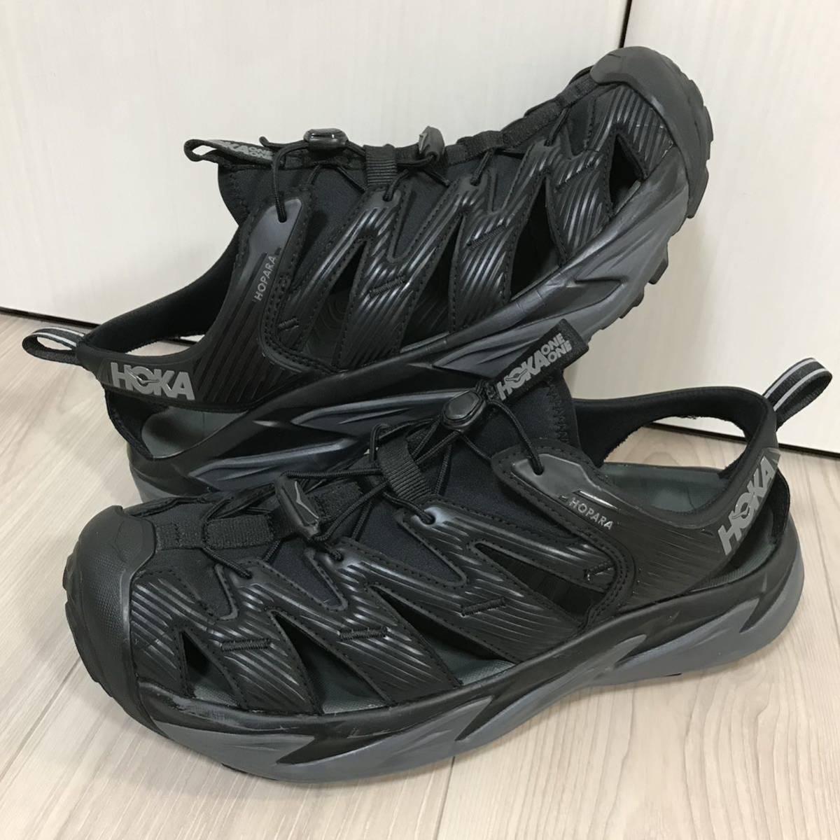 HOKA ONE ONE HOPARA 28 ホカオネオネ ホポラ マウンテン サンダル リカバリー スニーカー スリッパ スリッポン オール ブラック グレー