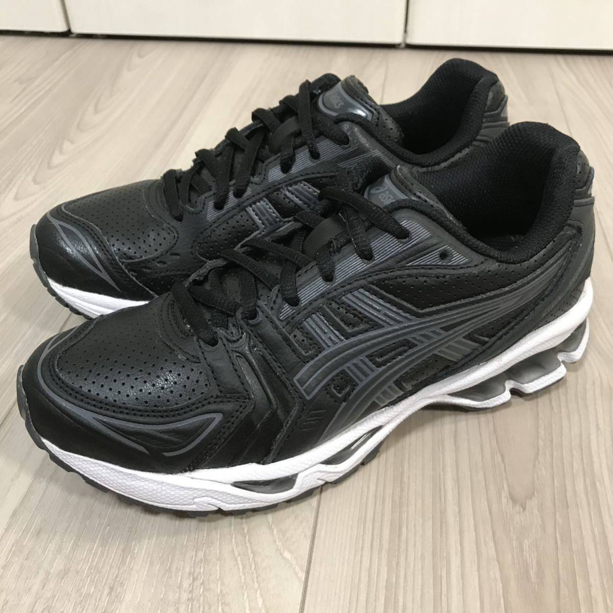 asics GEL-KAYANO 14 アシックス ゲルカヤノ レザー ブラック ホワイト グレー スポーツ ランニング シューズ スニーカー 黒 白_画像2