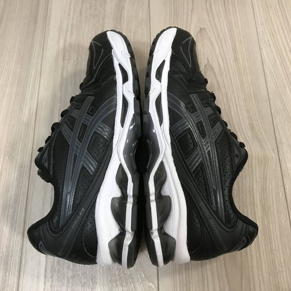 asics GEL-KAYANO 14 アシックス ゲルカヤノ レザー ブラック ホワイト グレー スポーツ ランニング シューズ スニーカー 黒 白_画像4