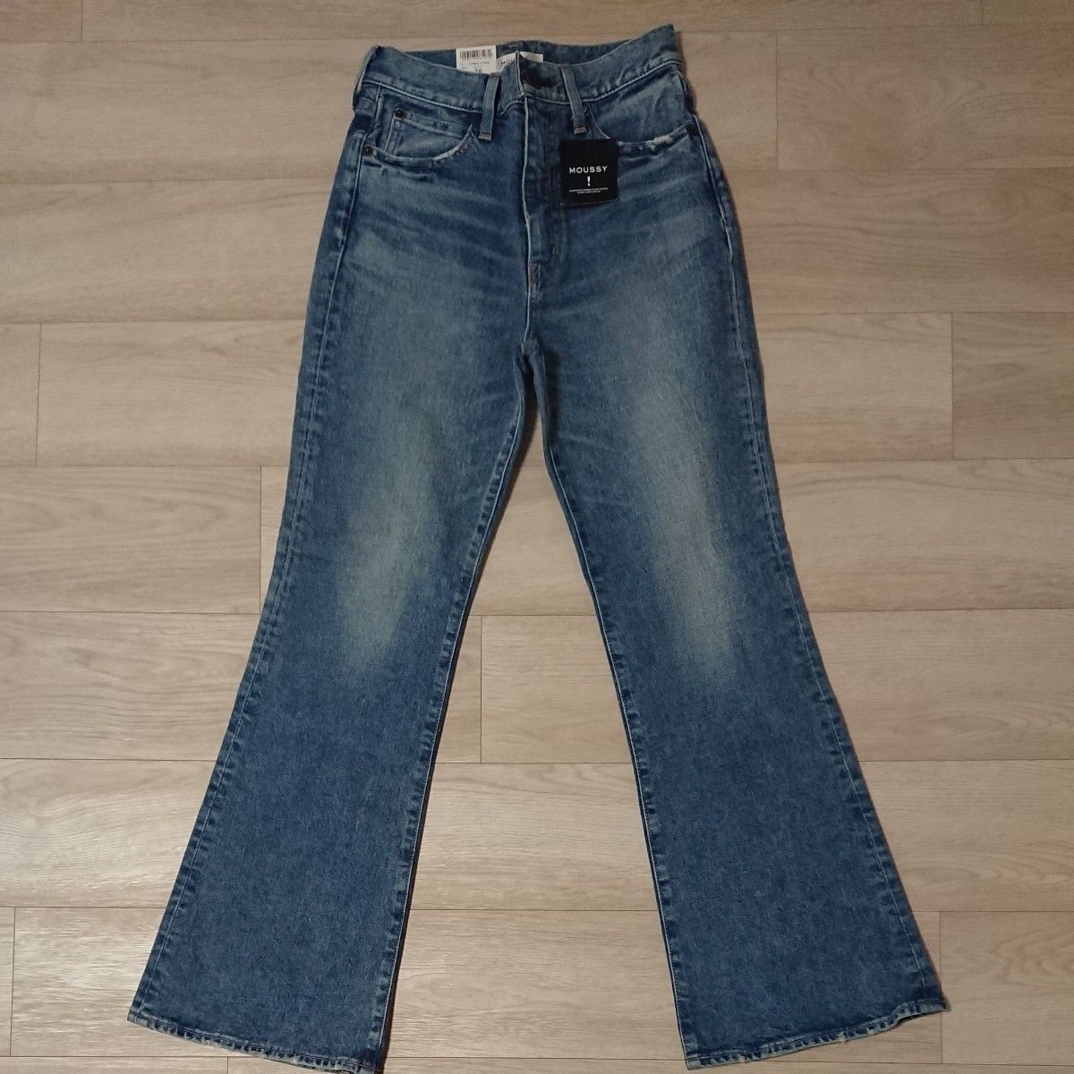 新品 タグ付 MOUSSY マウジー MVS FLARE フレアデニムパンツ size 26