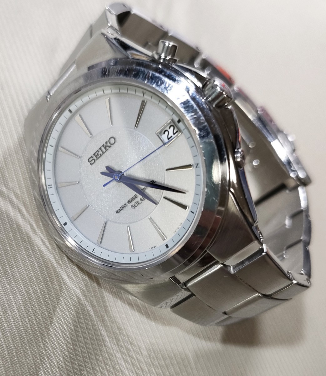 稼働品 SEIKO スピリット 定価43 200円 電波ソーラー腕時計 SBTM089