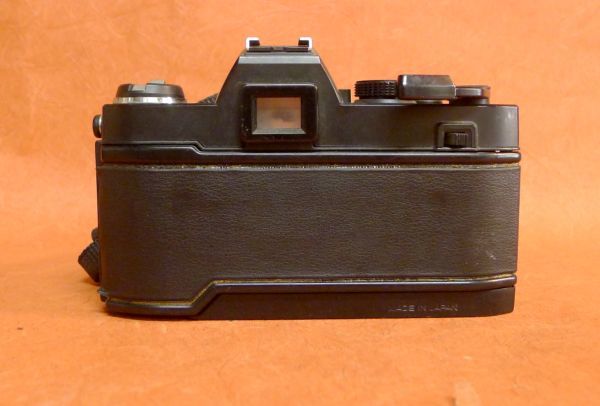 i512 KONICA ACOM-1 ボディ フィルムカメラ 一眼レフ アンティーク 昭和レトロ サイズ：約 幅13.5×高さ9×奥行5ｃｍ /60_画像6