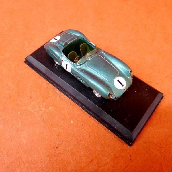 i433 TOP Collection MODEL アストンマーチン DBR1 ミニカー サイズ:幅約14cm 高さ約6cm 奥行約6cm/60_画像1