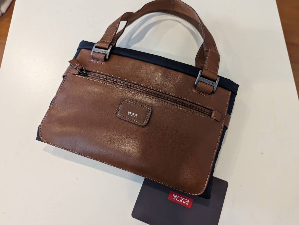 TUMI pack-a-way折畳みバッグ　本革&ナイロン　送料込み_画像1
