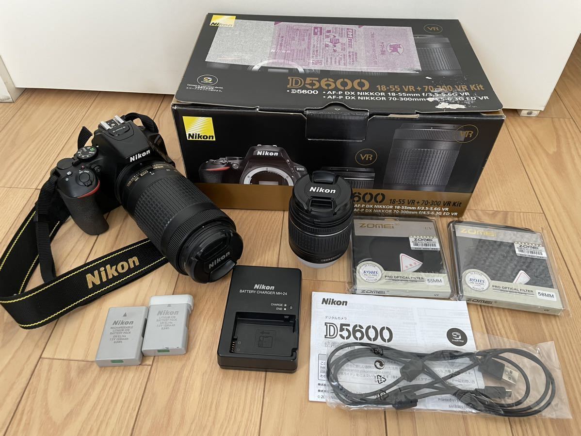華麗 Nikon ニコン D5600 ダブルズームキット DXフォーマットデジタル