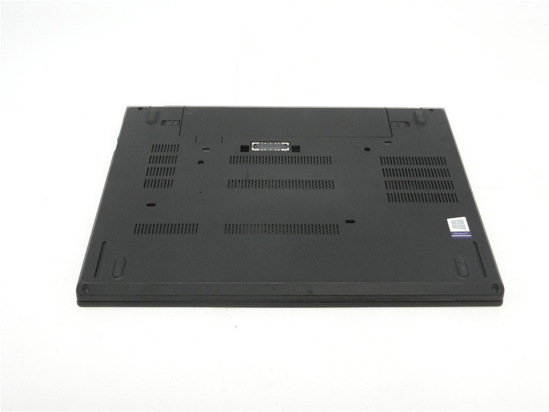 中古　Lenovo　T470　CORE6世代i5　6300U　メモリ4GB　　ノートパソコン　BIOSまで表示　横線あり　　詳細不明　ジャンク扱い_画像6