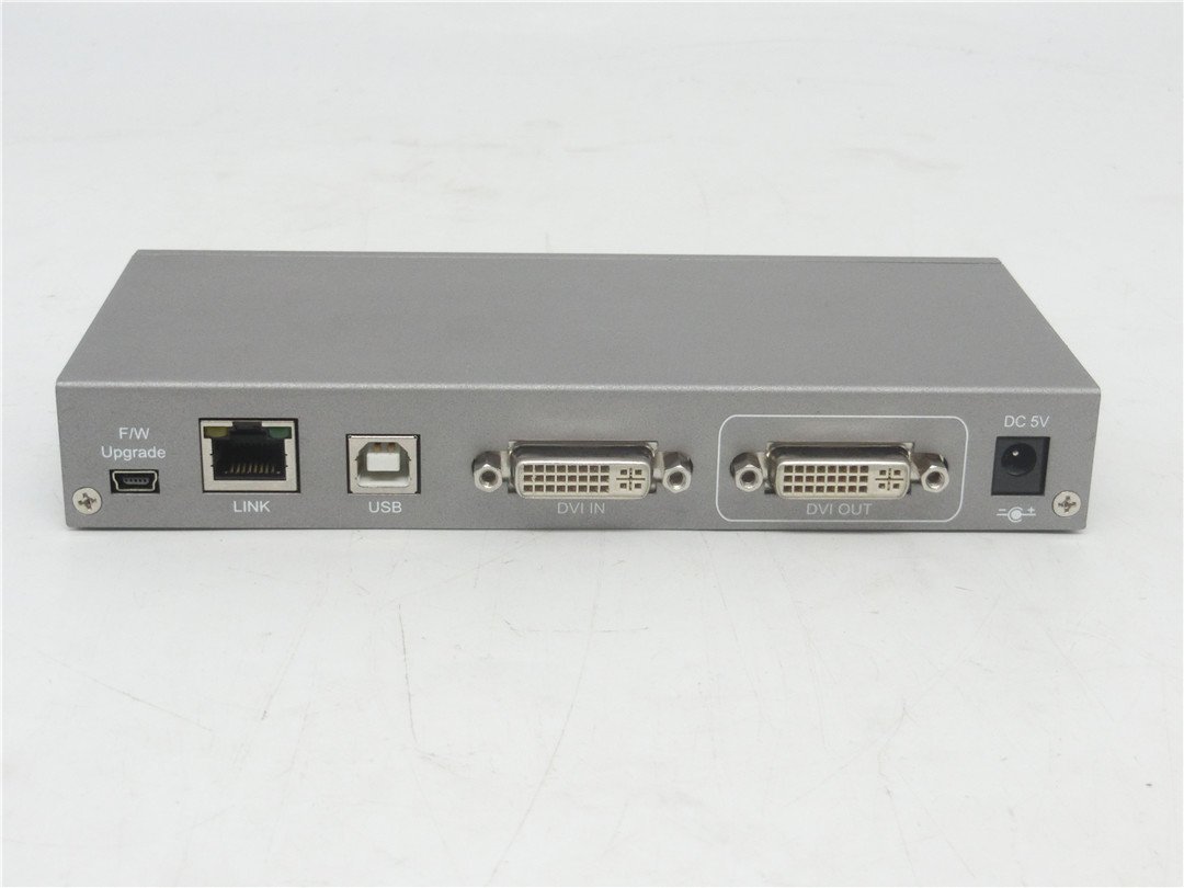 中古品　Raritan CAT5 Reach DVI C5R-DVI-TX DVIエクステンダー通電確認済み　本体のみ　動作不明　ジャンク品　送料無料_画像2