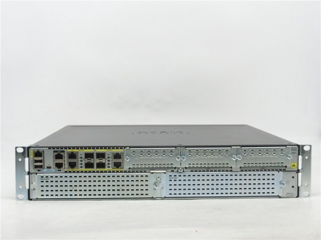 中古品　Cisco　4400Series /シスコ ISR4451-X サービス統合型ルータ　通電のみ確認済み　　動作不明　ジャンク品_画像2