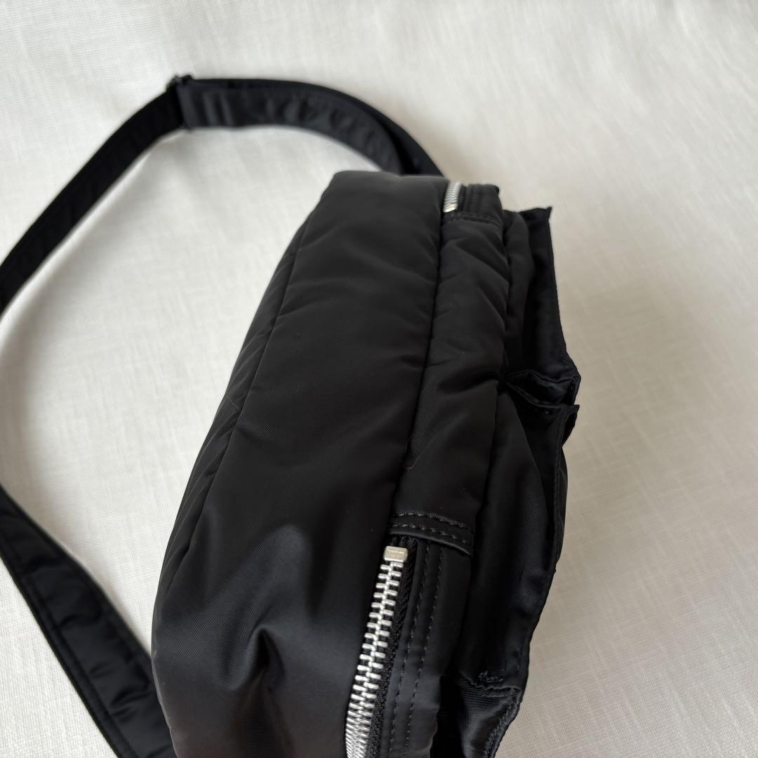 新型・美品 > PORTER ポーター タンカー ショルダーバッグS 斜 新型・美品 > PORTER ポーター タンカー ショルダーバッグS 斜