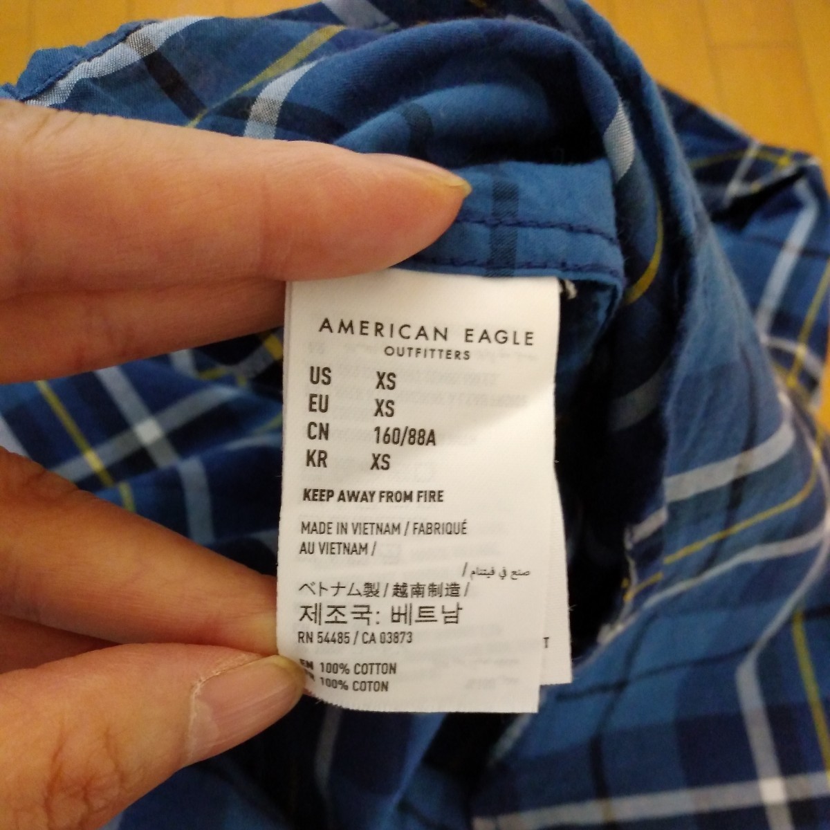 美品　アメリカンイーグル　American EAGLE　ブルー系　長袖　ボタンダウンシャツ　XS　コットン100 _画像4