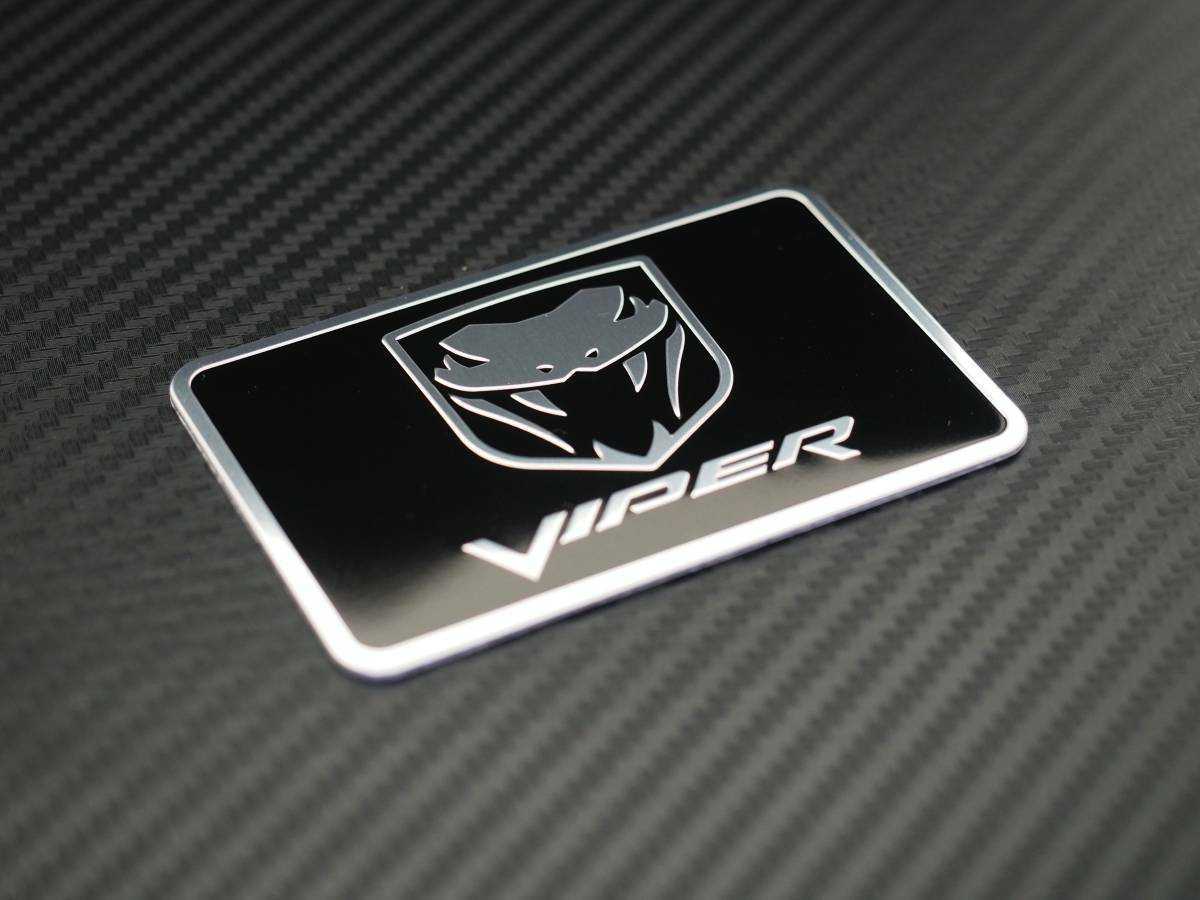 Dodge VIPER ブラック エンブレム アルミステッカー クライスラー ダッジ バイパー_画像1