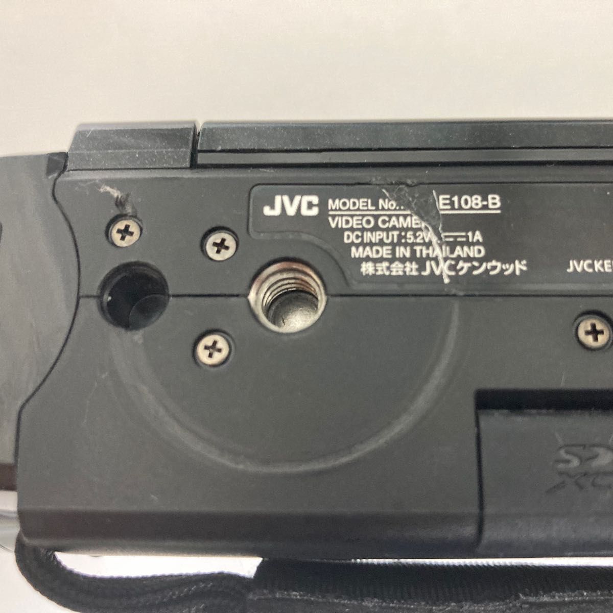 中古　15年製16年購入JVCビデオカメラ Everio GZ-E108-B ブラック　予備バッテリー、SDカード16GB付き