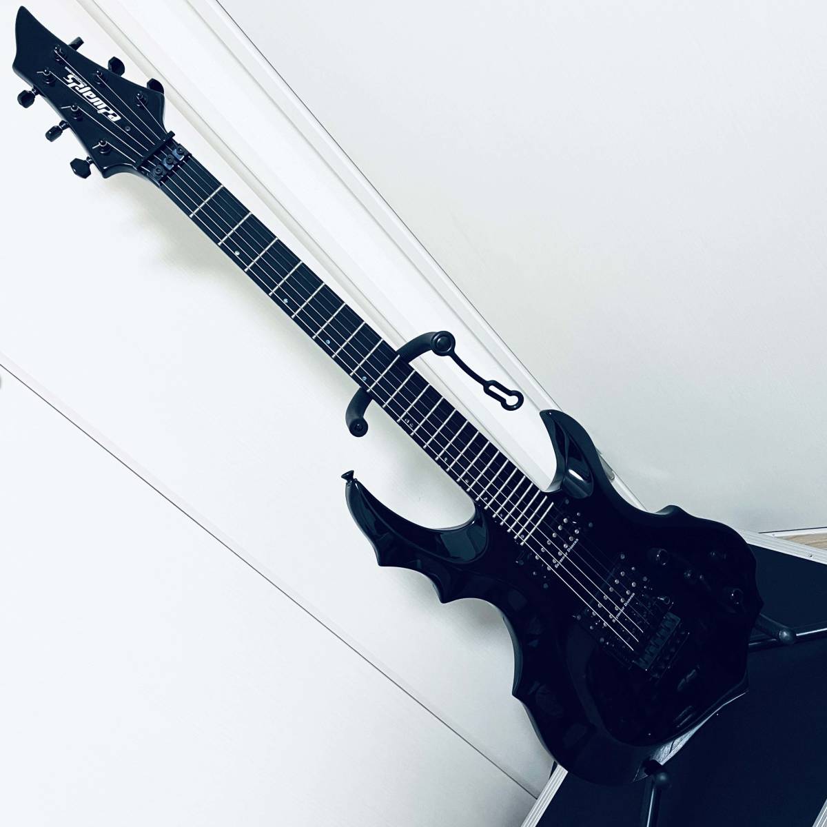 即決価格 ESP EDWARDS E-FR-130GT FOREST エレキギター ブラック 即決価格 ESP EDWARDS E-FR-130GT FOREST エレキギター ブラック