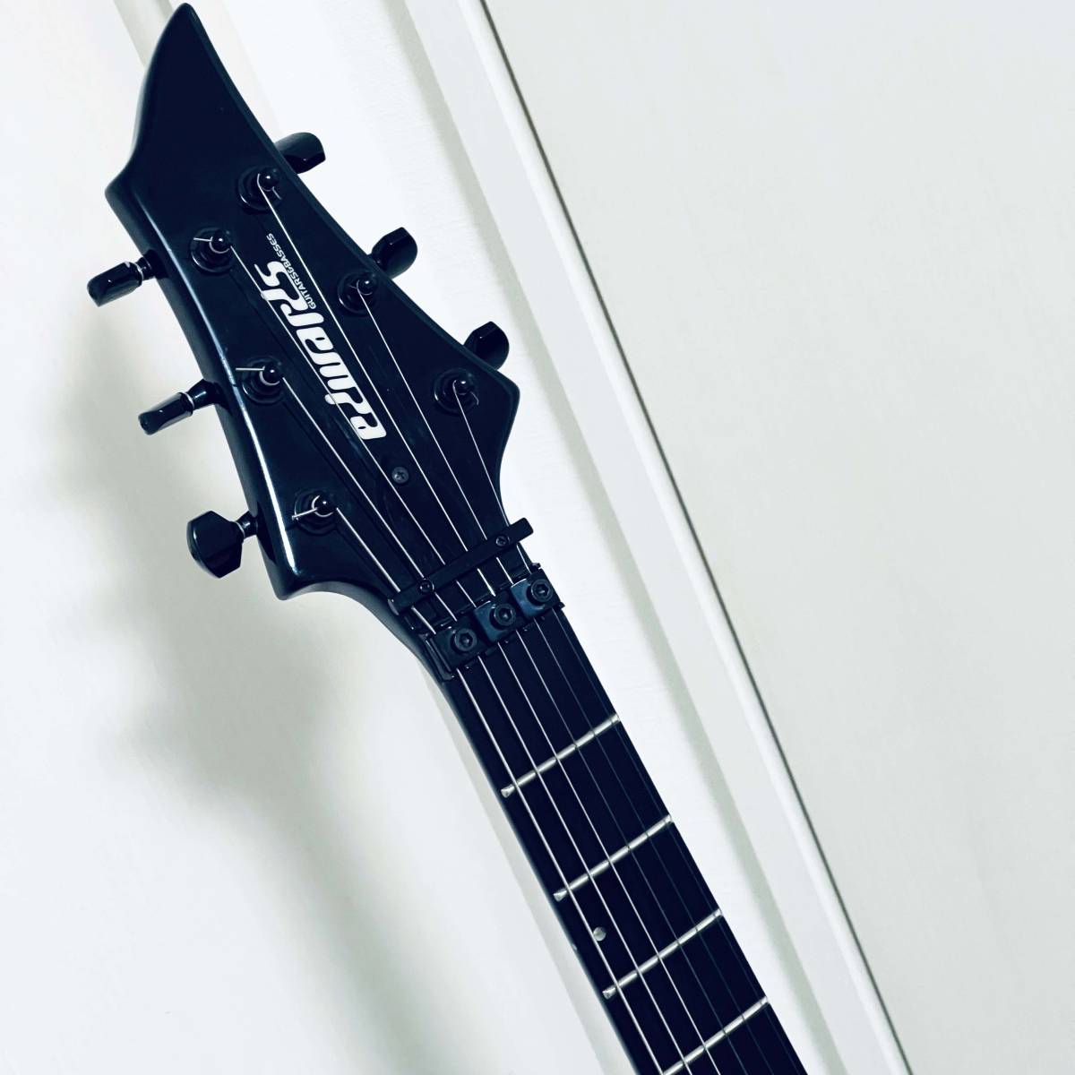 即決価格 ESP EDWARDS E-FR-130GT FOREST エレキギター ブラック 即決価格 ESP EDWARDS E-FR-130GT FOREST エレキギター ブラック