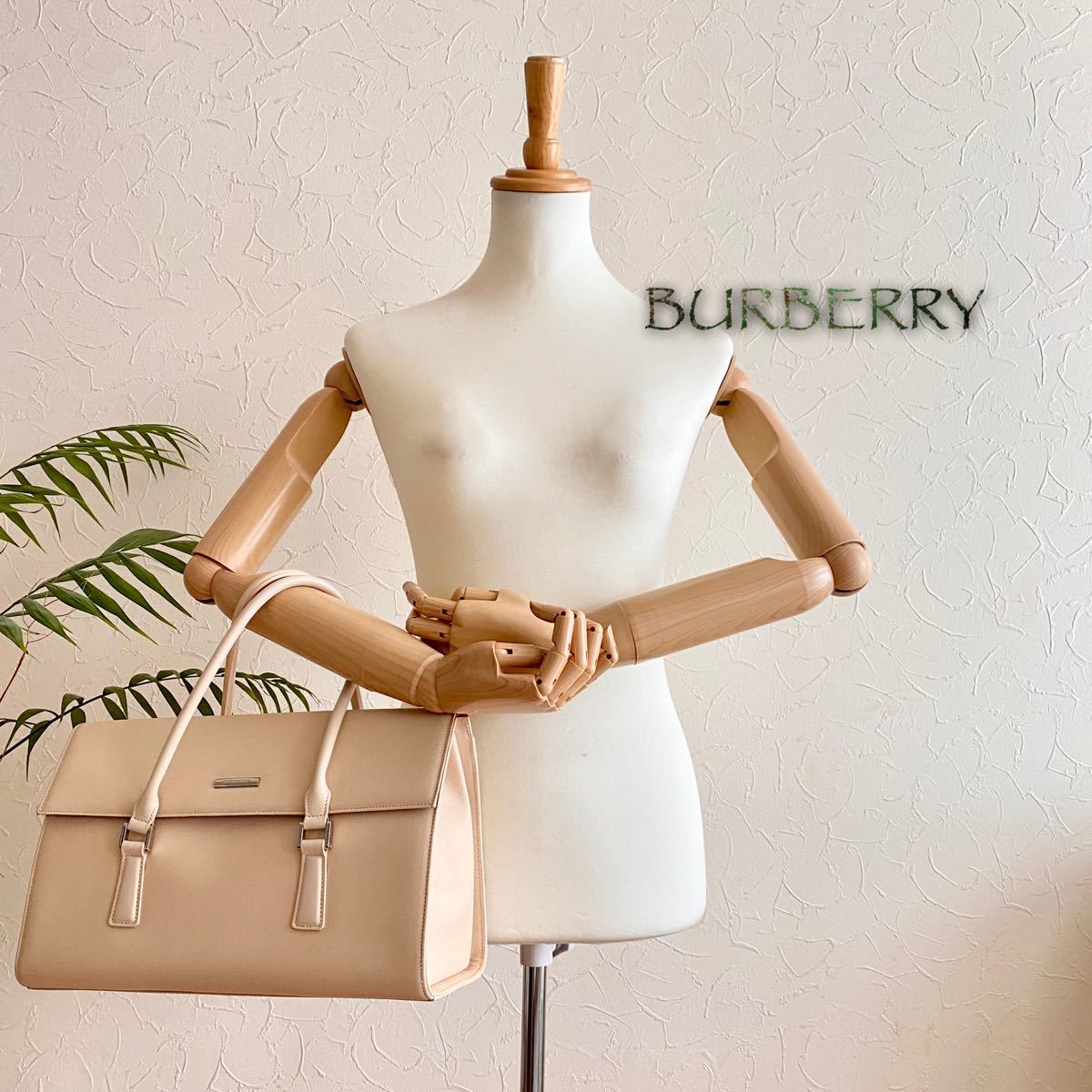 新品同様 BURBERRY バーバリー レザーショルダーバッグ ノバチェック