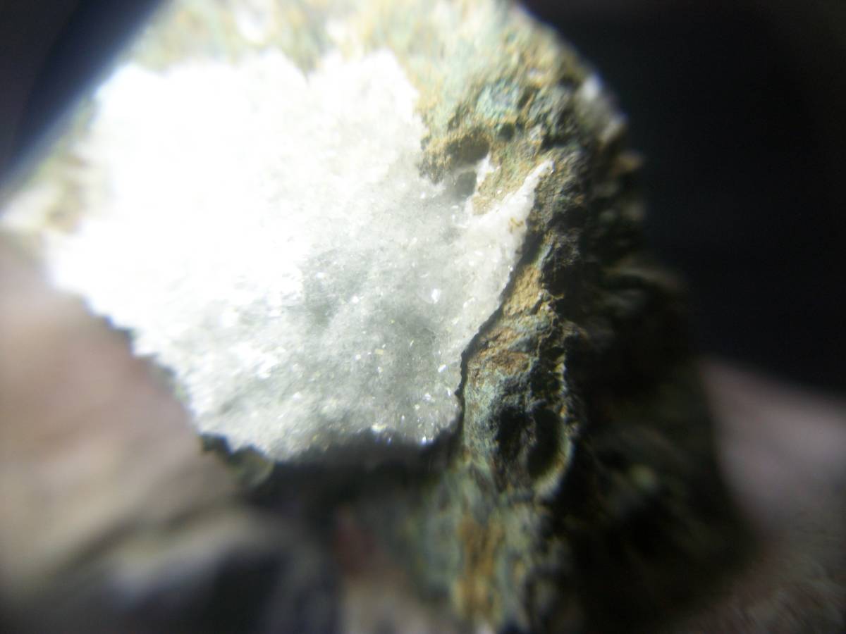 国産鉱物 静岡県 菖蒲沢 モルデン沸石 モルデナイト 輝沸石 ヒューランダイト 定型外発送の画像3