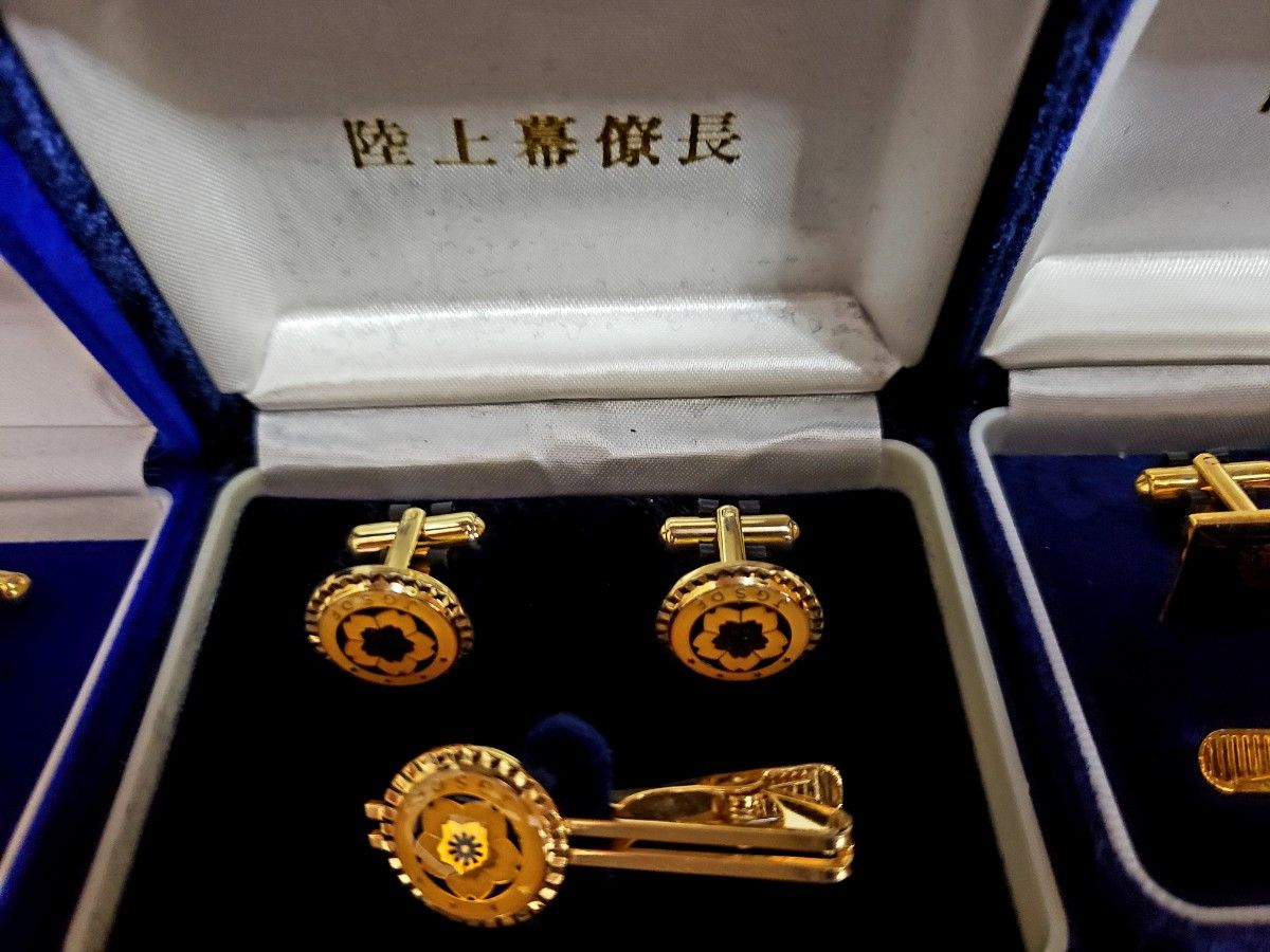 希少】陸上幕僚長 師団長 自衛官 自衛隊グッズ ネクタイピン 希少】陸上幕僚長 師団長 自衛官 自衛隊グッズ ネクタイピン