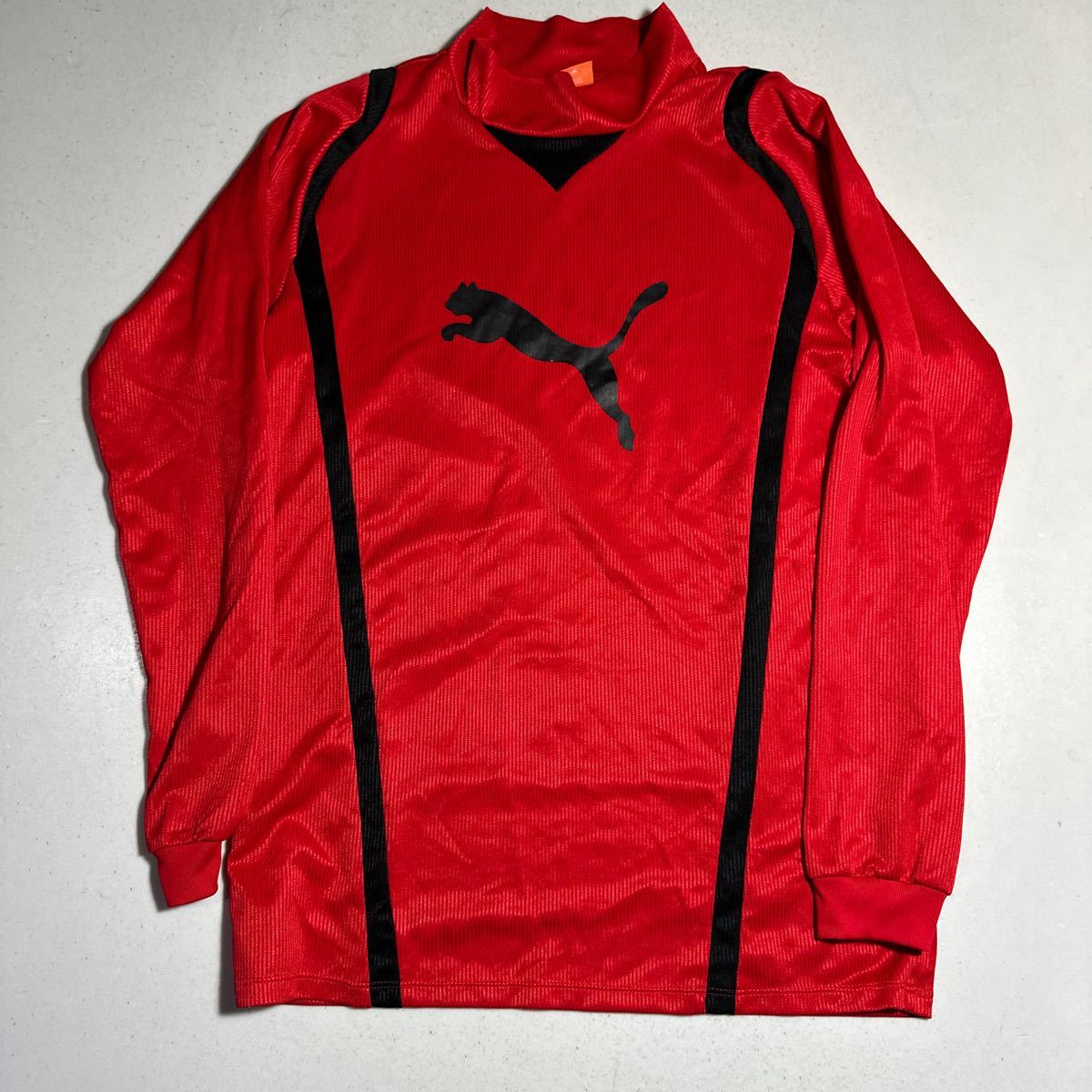 プーマ PUMA 赤 レッド サッカー トレーニング用 長袖プラクティスシャツ_画像1