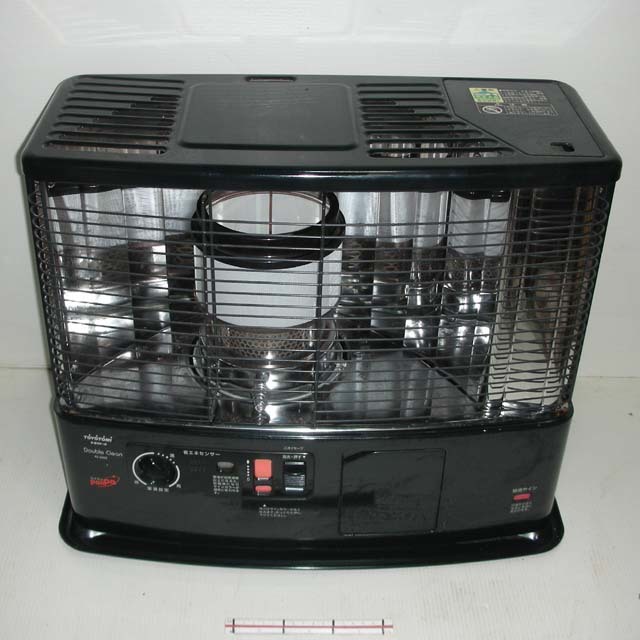 年製 新品 動作品:トヨトミ 年製 石油ストーブ RCS 石油