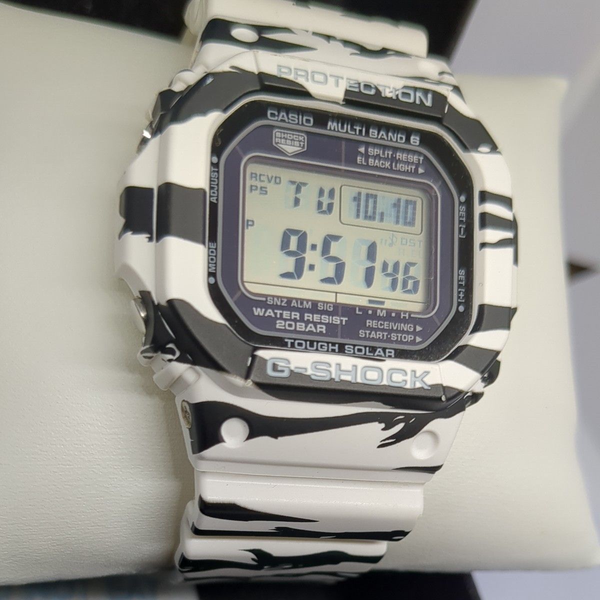 カシオG-SHOCK　GW-5610 BW ホワイトタイガー　ゼブラ