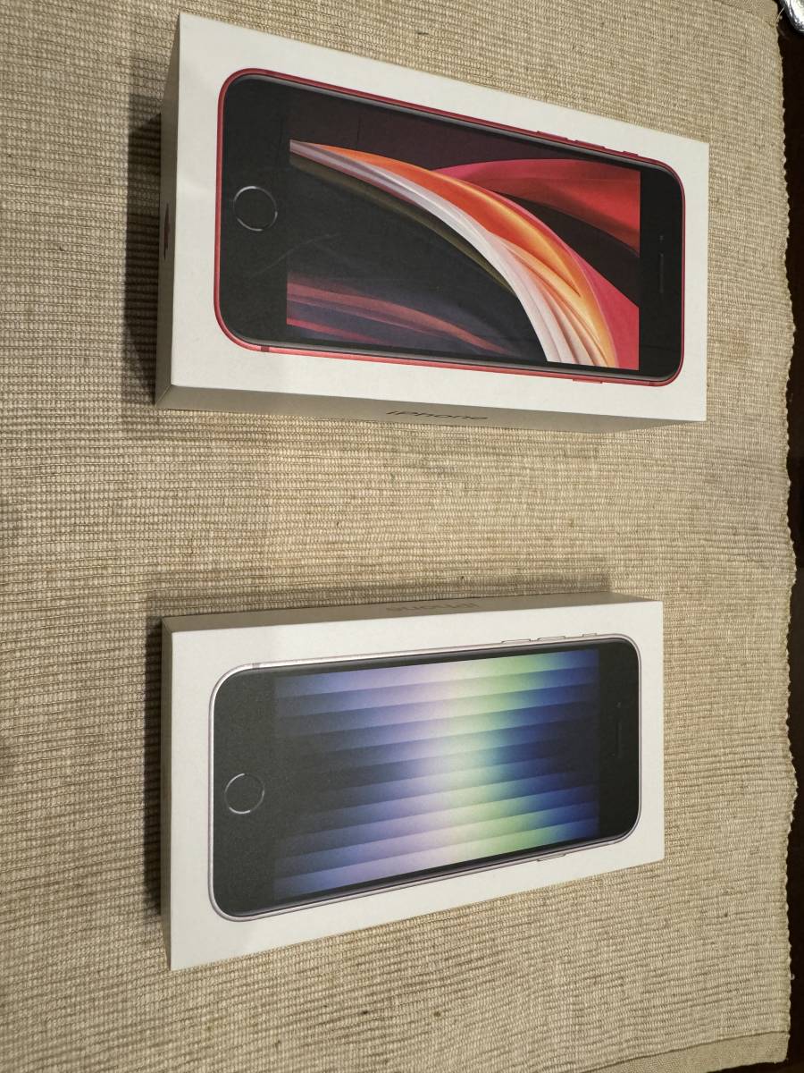 【美品】iPhone SE2 RED 64G、iPhone SE3 starlight 128Gの2台セット　（送料無料）_画像3