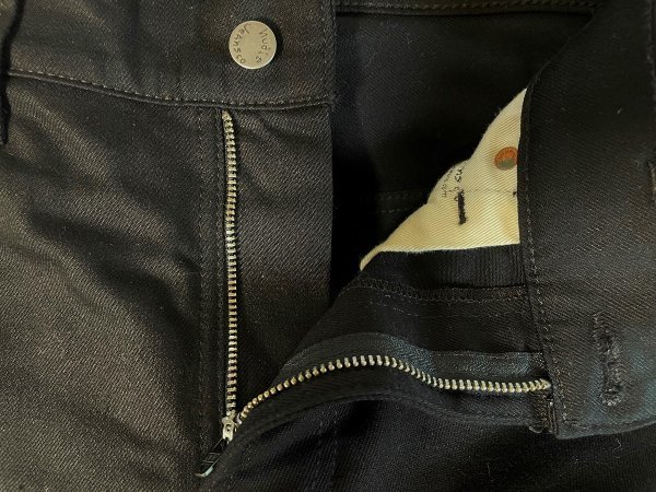 【美品 定価23,100円 正規品】NudieJeans ヌーディージーンズ THIN FINN シンフィン Dry Ever Black ストレッチ ブラックデニムパンツ W30_画像6