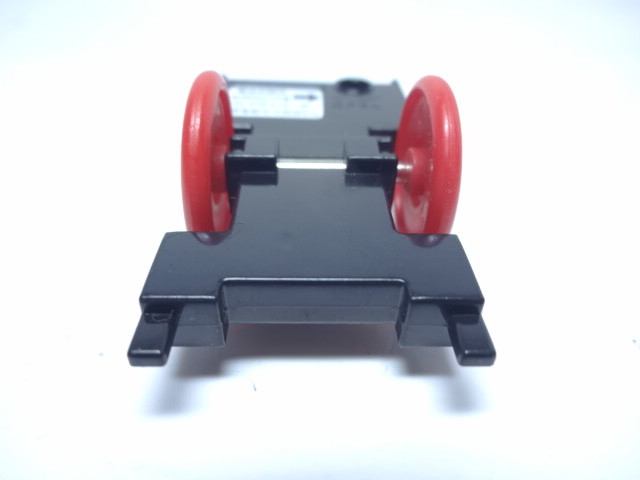 プラレール 交換部品 車輪付き 電池カバー 黒 車輪赤 USED_画像6
