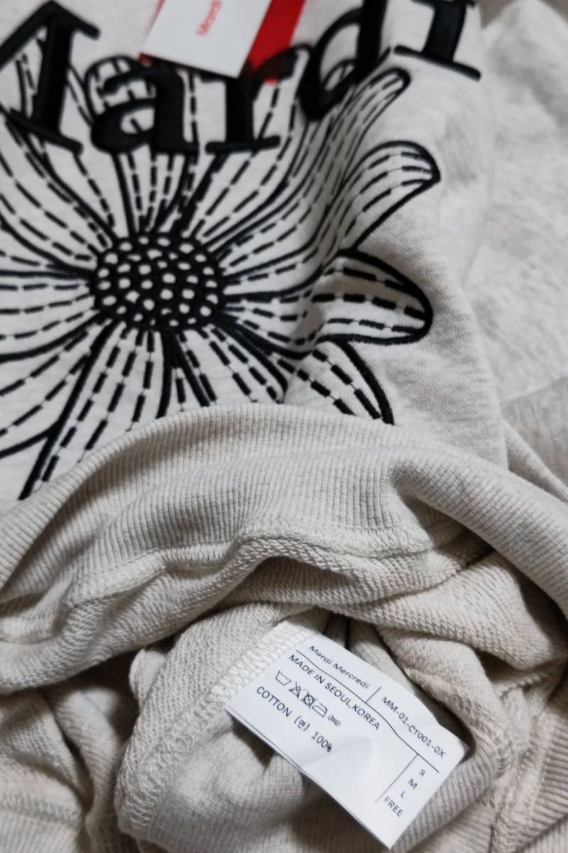 大人気刺繍でデザインされた ロゴのスウェット!!
