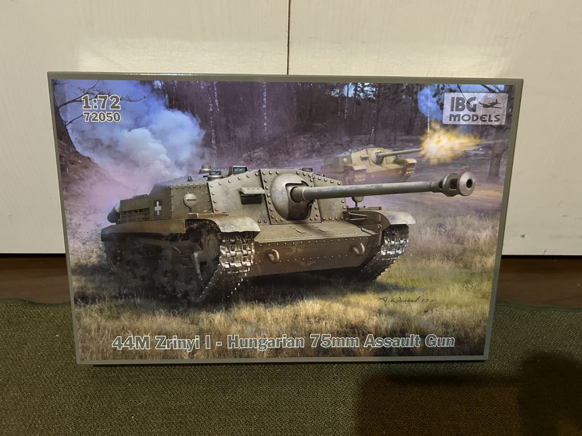 【1/72】IBG ハンガリー軍 ズリーニィⅠ 75mm砲搭載型 未使用品 プラモデル_画像1