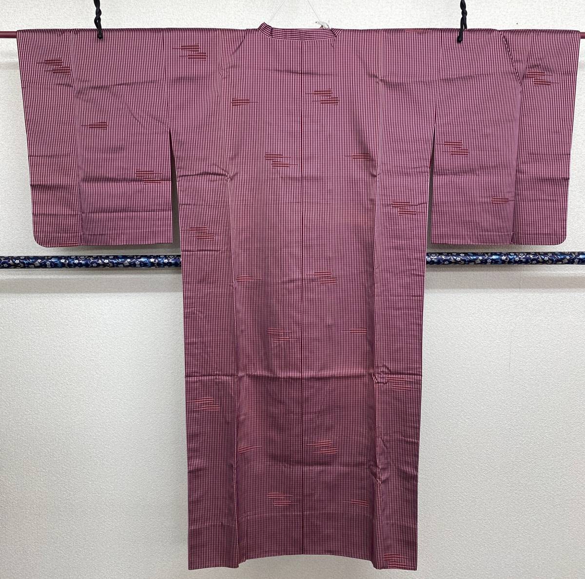 雨コート 身丈120㎝ 裄61.5㎝ 素材未確認 ピンク色系 未使用保管品 / 和装 美品《J1017k2》の画像7