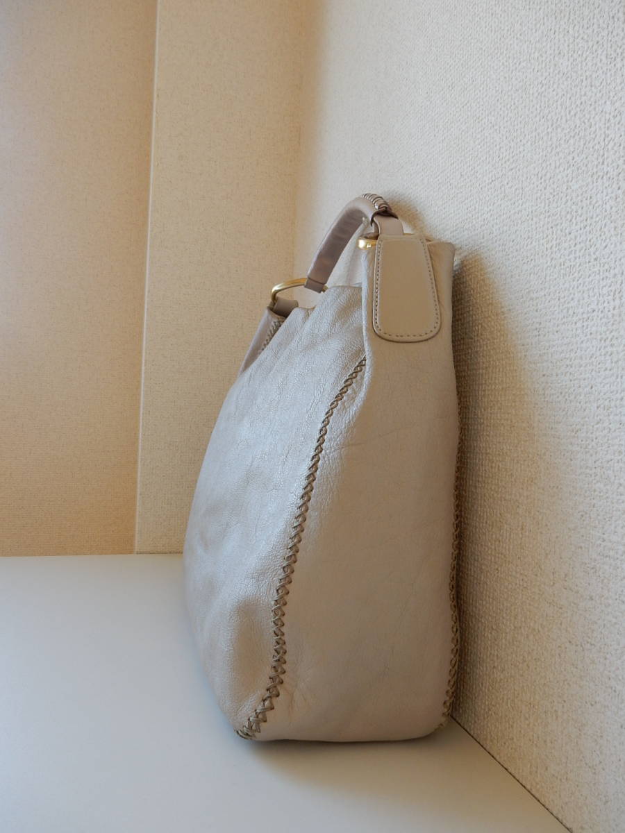  original leather * big size *SAZABY( Sazaby )* large size B4 correspondence * leather handbag Champagne ( metal fittings mat Gold )