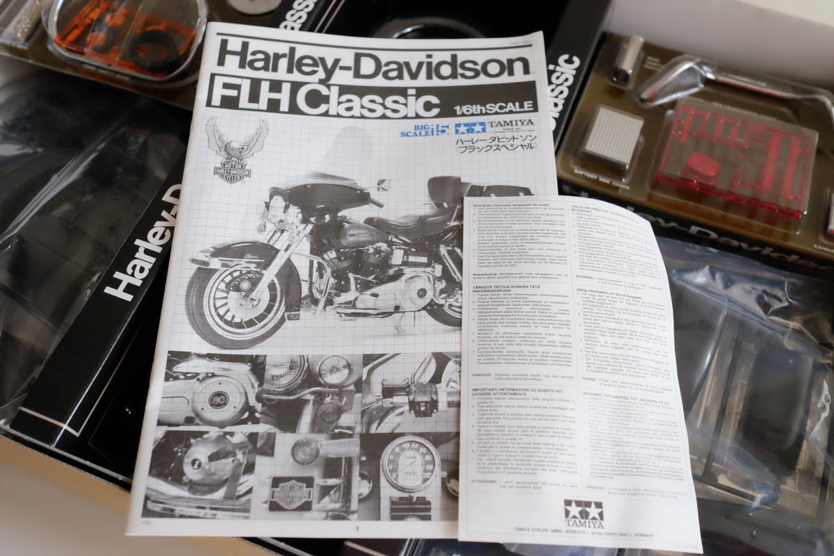 { not yet constructed } TAMIYA Tamiya 1/6 Harley Davidson FLH CLASSIC HARLEY-DAVIDSON black special 