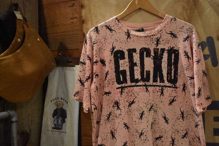 グッドプリントUSA製アメリカ製80SビンテージGECKO HAWAIIゲッコーハワイ総柄プリントTシャツXLピンク黒アメカジストリートn23893