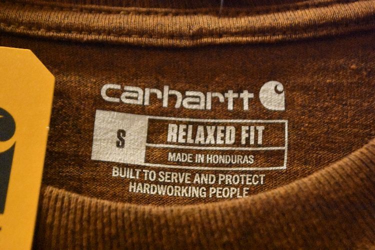 デッドストック品グッドカラーCARHARTTカーハート長袖クルーネック両面プリントポケットTシャツSブラウン系アメカジワークストリートn23979_画像6