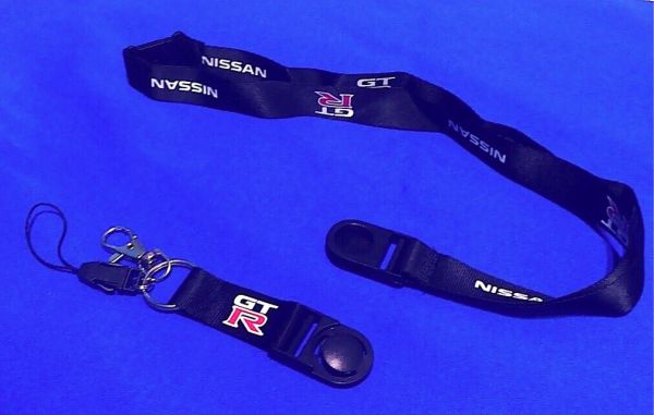 NISSAN 日産 GT-R ロゴ 着脱式 ネックストラップ 新品 ブラック_NISSAN GT-R ロゴ入りで御座います。