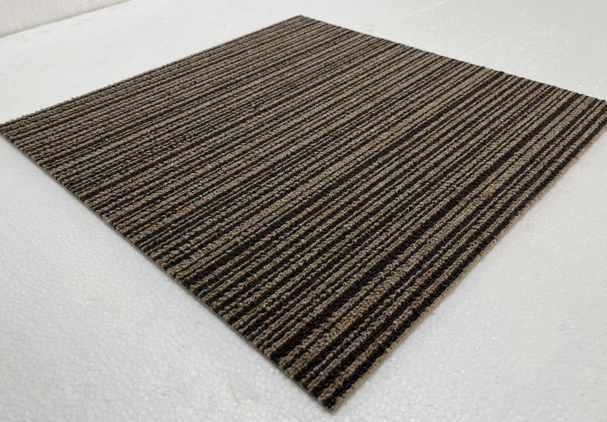 新品.未使用の高級なタイルカーペット (日本製) 50×50 140枚 ブラウン
