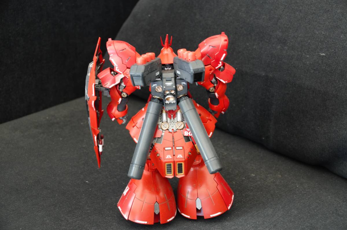 ☆★☆　完成品　RG　サザビー　MSN-04　SAZABI　全塗装　組立済み　リアルグレード　送料無料　☆★☆_画像4