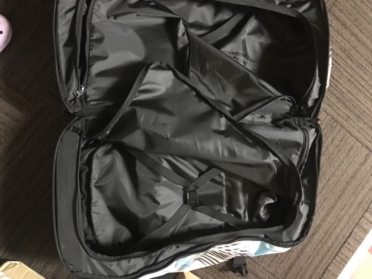 送料無料　ロキシー ROXY IN THE CLOUDS キャリーバッグ(68L) Womens トラベル 旅行海外 スーツケース