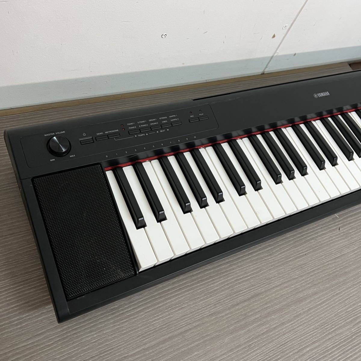 B1380 YAMAHA ヤマハ 電子キーボード piaggero ブラック NP-12B
