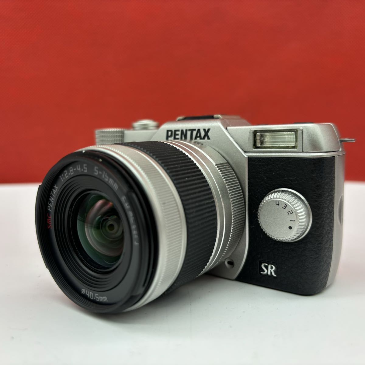 ◆ PENTAX Q10 ミラーレス一眼レフカメラ smc PENTAX F2.8-4.5 5-15mm ED AL[IF] レンズ シャッター、フラッシュOK ペンタックス_画像2