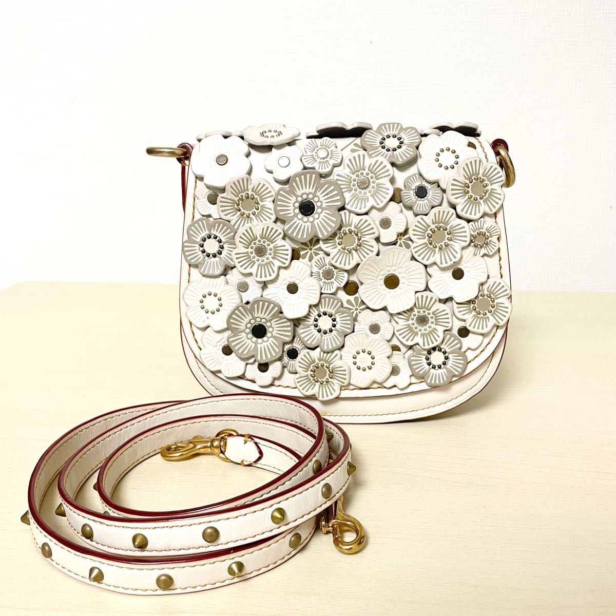 COACH コーチ フラワー ティーローズ 花モチーフ ショルダー COACH コーチ フラワー ティーローズ 花モチーフ ショルダー