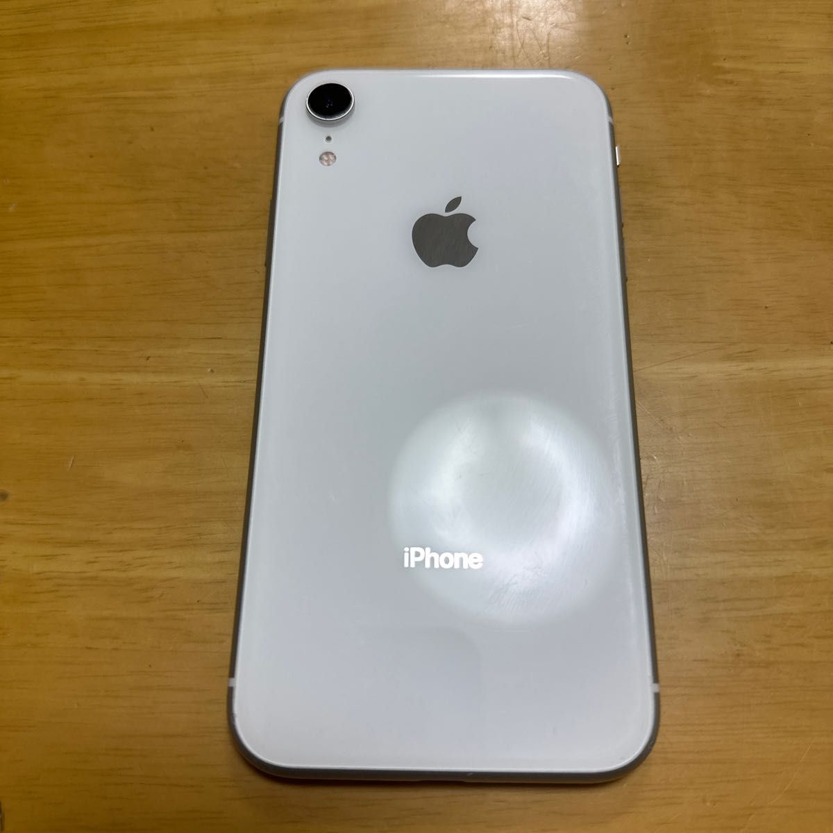 iPhone XR White 64 GB au｜PayPayフリマ