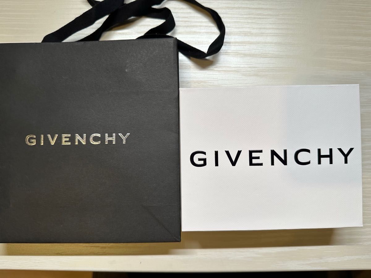 GIVENCHY ジバンシィ メンズカードケース BK6099K1LF ブラック