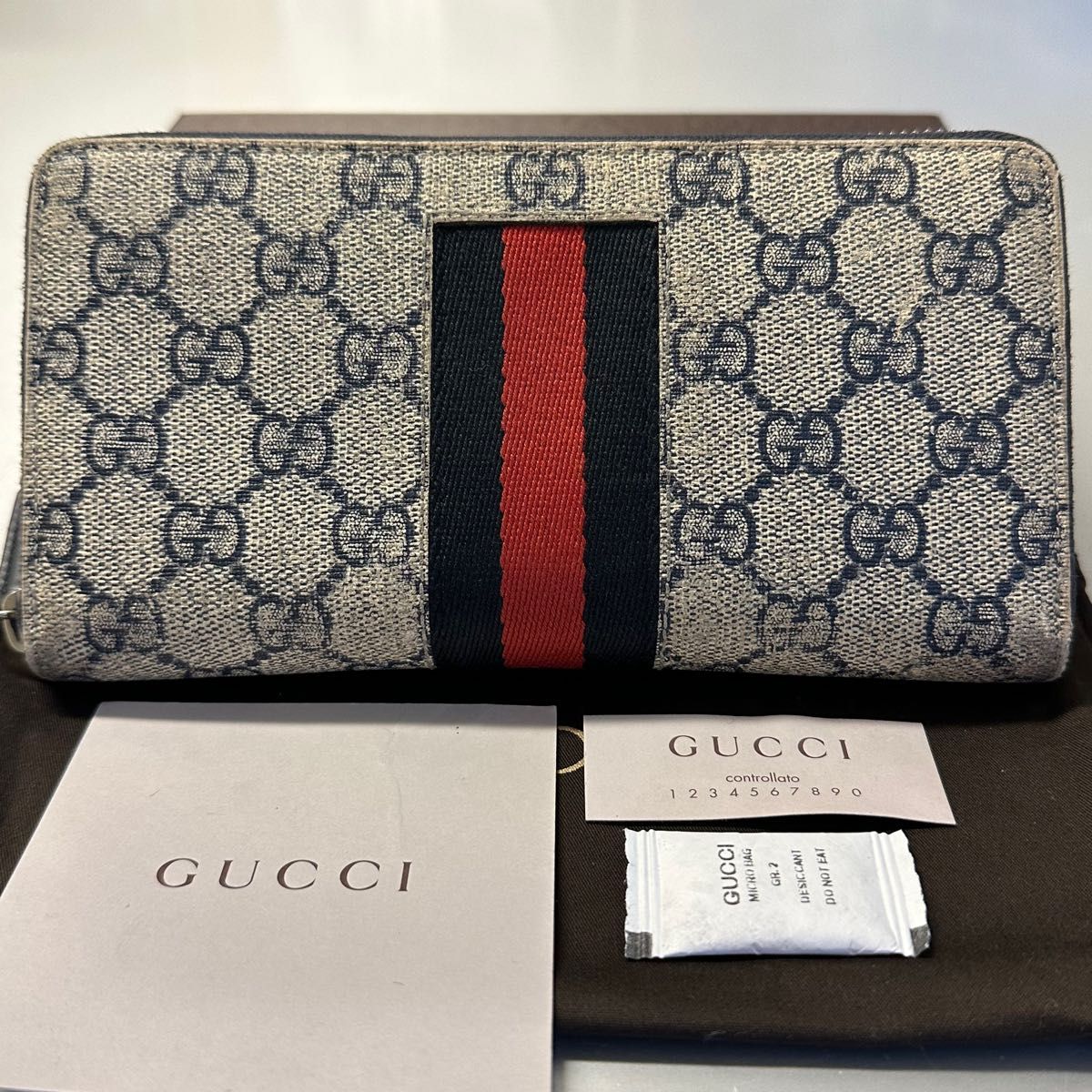 新品同様‼️ グッチ GUCCI 財布 長財布 シェリーライン ラウンド