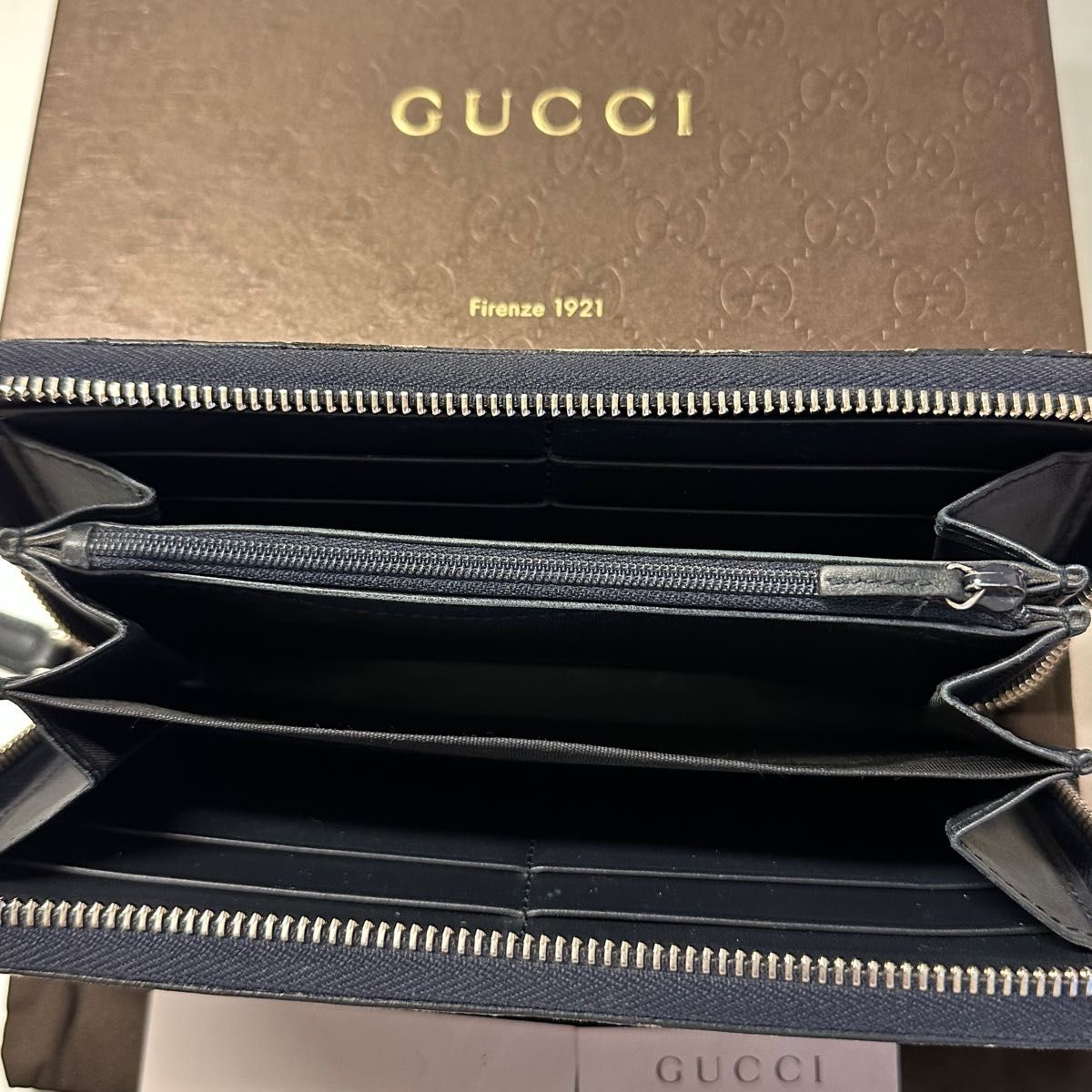 未使用に近い！　グッチ　GUCCI 財布　長財布　GGスプリーム　シェリーライン　ラウンドファスナー