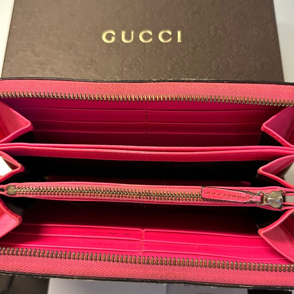 新品同様 グッチ GUCCI 財布 長財布 GGスプリーム ラウンド 新品同様 グッチ GUCCI 財布 長財布 GGスプリーム ラウンド