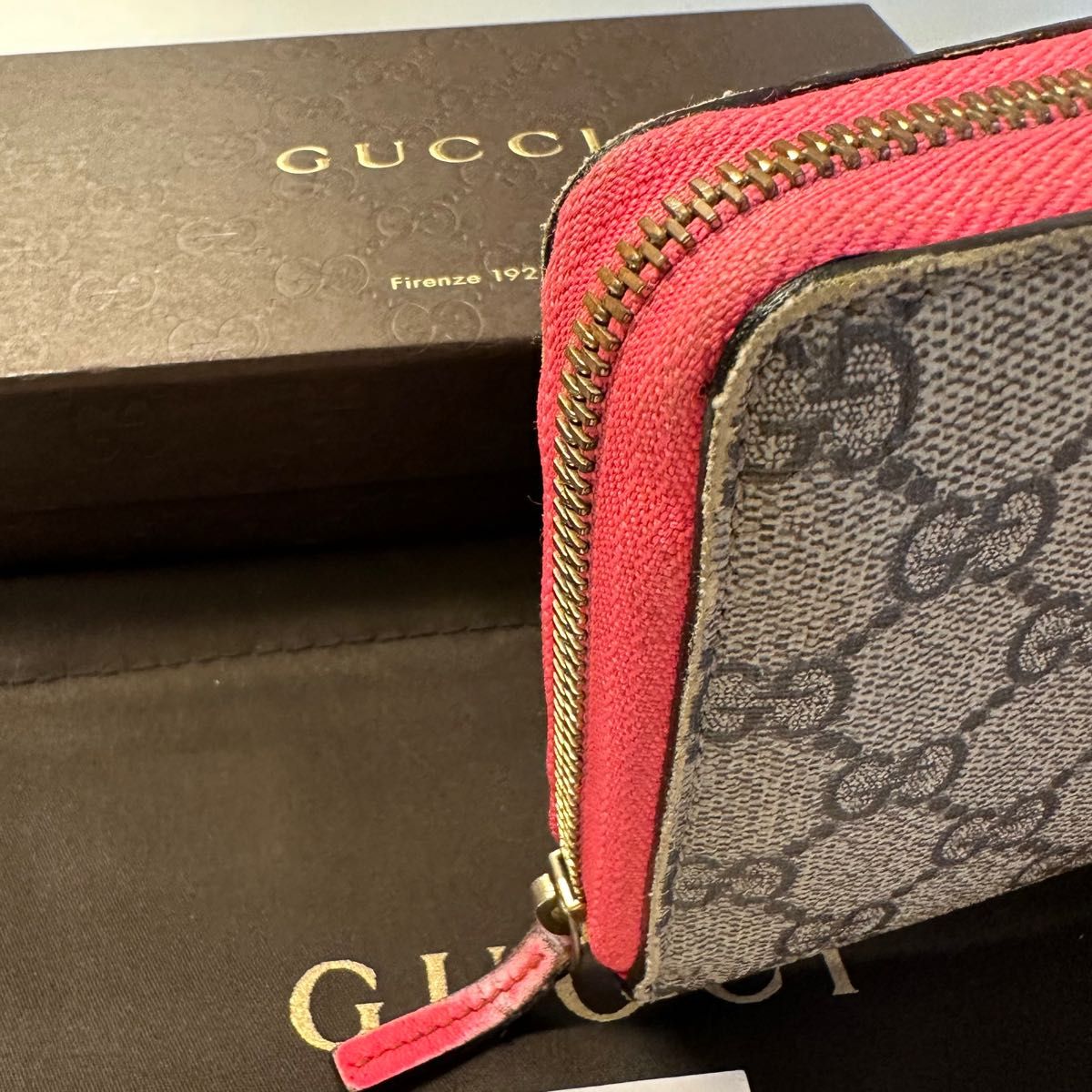 新品同様 グッチ GUCCI 財布 長財布 GGスプリーム ラウンドファスナー